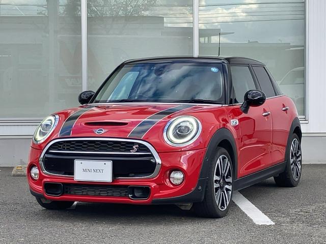 ＭＩＮＩ クーパーＳ　ＳＴＵＤＩＯスタイル　ペッパーパッケージ　リアカメラ＆ＰＤＣ　弊社新車販売下取ワンオーナー１年間走行距離無制限保証（1枚目）