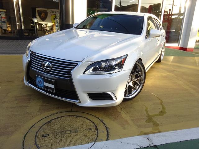 ＬＳ(レクサス) ＬＳ４６０　バージョンＣ　エアサスキット　トムスマフラー　２１インチアルミ（純正マフラー・ホイール有）サンルーフ　黒革パワーシート　純正ナビ　ドラレコ　ビルトインＥＴＣ　パワートランク 中古車画像