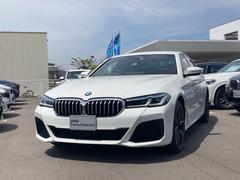 ＢＭＷ　５シリーズ　５２３ｄ　ｘＤｒｉｖｅＭスポーツエディションジョイ＋　Ｍエアロダイナミックパッケージ　パーキングアシストプラス