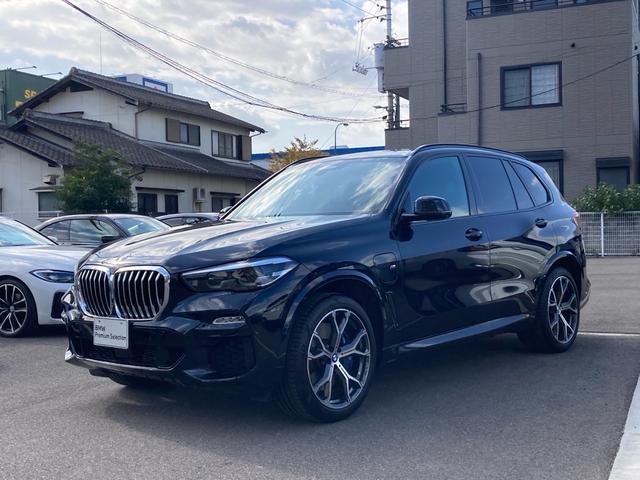 X5プラグインハイブリッド（BMW）ｘＤｒｉｖｅ　４５ｅ　Ｍスポーツ　サンルーフ　ブラックヴァーネスカレザー　純正ナビ　全方位モニター　２１インチＡＷ　パーキングアシストプラス　Ｍエアロダイナミックパッケージ　Ｍスポーツブレーキ　パドルシフト　アダプティブクルーズ 中古車画像