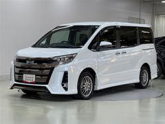 ノア ハイブリッドSi ダブルバイビーII LEDヘッドランプ バックモニター ワンセグ CD再生装置 メディアプレイヤー接続 3列シート 純正アルミ フルフラット スマートキ- イモビライザー クルーズコントロール 両側電動スライドドア 中古車画像