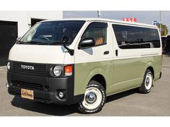 ハイエースバン  4WD 丸目フェイス オリジナルリメイクキット RETRIP 70 シダーグリーンツートン 中古車画像