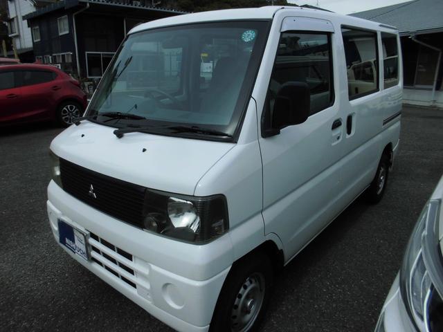 ＣＤ　４ＷＤ　タイベル交換２１８９６６Ｋｍ時　エアコン　パワステ　５速　集中ドアロック　１オーナー　整備手帳　記録簿十数枚　取説