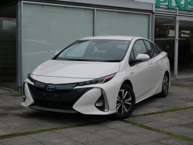 A 純正ナビ ETC バックモニター トヨタセーフティセンス プッシュスタート ブラインドスポットモニター 駐車アシスト機能 シートヒーター付き(1枚目)