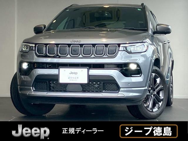 ８０ｔｈアニバーサリーエディション　限定車サンルーフ純正ナビ純正１８インチアルミ黒革シートシートヒーターハンズフリーパワーバックドアルーフレールパワーシートシートメモリレーンキープＬＥＤヘッドライト全方位カメラオートハイビームＥＴＣ