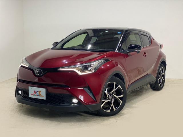 トヨタ Ｃ－ＨＲ Ｇ－Ｔ　ハーフレザーシート　革巻きステアリング　メーカー純正７インチＳＤナビ　バックカメラ　走行中ＴＶ視聴可　ＢＴ接続　２．０ＥＴＣ　クリアランスソナー　取扱説明書　スペアキー