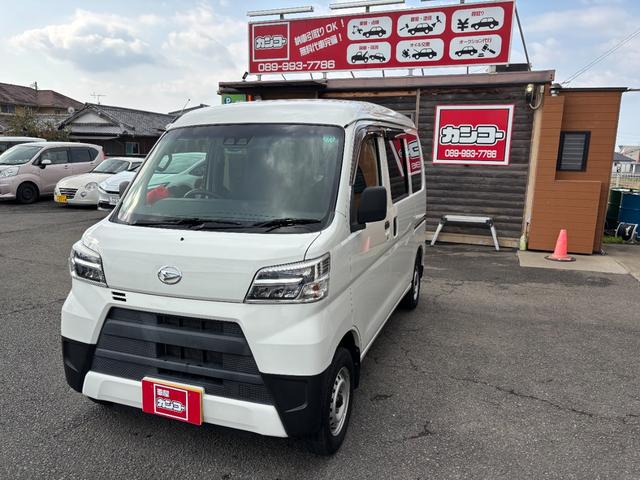 ハイゼットカーゴ(ダイハツ) ＤＸ　ＳＡＩＩＩ　４ＡＴ　衝突軽減ブレーキ　横滑り防止　ＬＥＤヘッドライト　オートハイビーム　アイドリンクストップ　Aftermarketナビ　Ｂｌｕｅｔｏｏｔｈ接続可　ＥＴＣ　前席パワーウィンドウ　キーレス　禁煙車 中古車画像