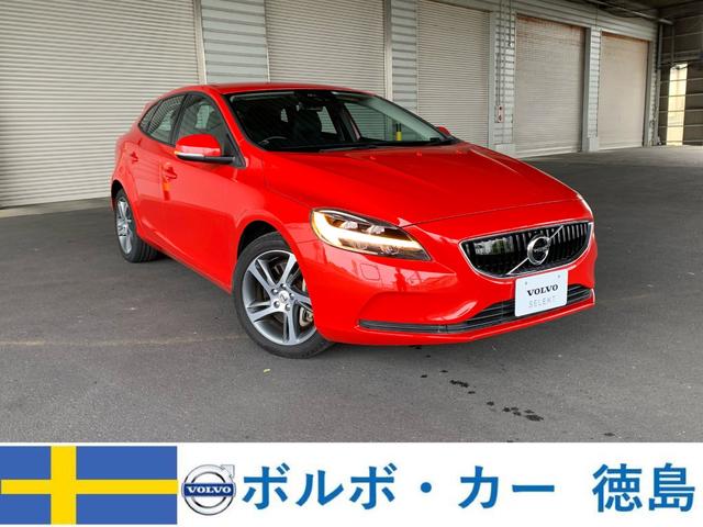 ボルボ ｖ４０ｔ３ モメンタム ｖ４０ ｔ３ ｐｃｃ ディーラー社有車 ナビ ｅｔｃ２ ０ パドルシフト １ ５００ｃｃ ターボ ｌｅｄヘッドライト 衝突軽減ブレーキ 歩行者エアバック 全車速追従機能付ａｃｃ ｂｌｉｓの中古車 車体価格180万円 18 平成30