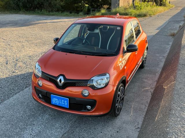 RENAULT TWINGO GT