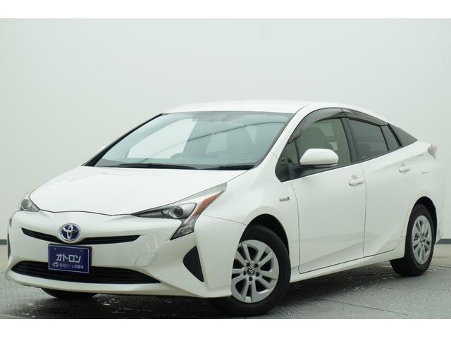 プリウス(トヨタ) Ｓ　４ＷＤ　ＥＴＣ　バックカメラ　アルミホイール　ＬＥＤヘッドランプ　ＣＶＴ　スマートキー　盗難防止システム　衝突安全ボディ　ＡＢＳ　ＥＳＣ　エアコン　パワーステアリング　パワーウィンドウ 中古車画像