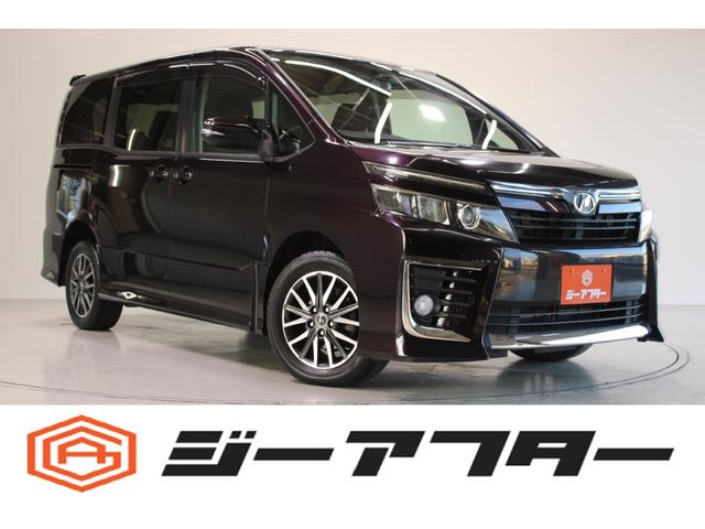 ヴォクシー(トヨタ) ＺＳ　禁煙車　純正９インチナビ　バックカメラ　フルセグＴＶ　両側電動スライドドア　純正１６インチアルミホイール　左右独立温度調整オートエアコン　ＥＴＣ　アイドリングストップ　Ｂｌｕｅｔｏｏｔｈ 中古車画像