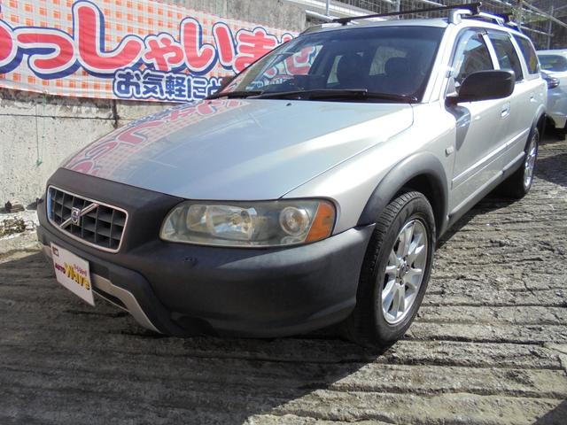 ＸＣ７０(ボルボ) ２．５Ｔ　サンルーフ／本革パワーシート／フルタイム４ＷＤ 中古車画像