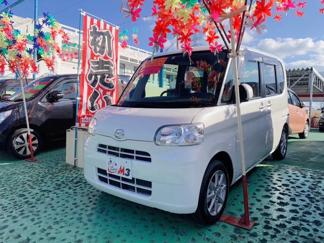 沖縄県の中古車ならタント Ｘ　アイドリングストップ　純正ＣＤオーディオ　ＡＵＴＯエアコン　スマートキー　電動格納ミラー　ライトレベライザー　ベンチシート　左側パワースライドドア　左側ピラーレス　純正１４インチアルミ