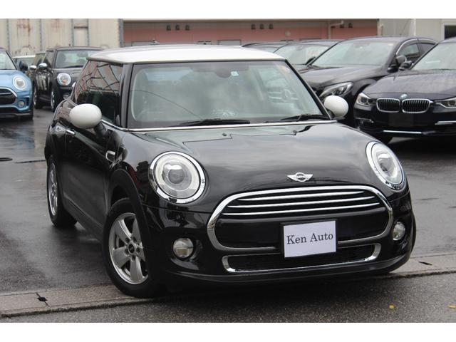 沖縄の中古車 ＭＩＮＩ ＭＩＮＩ 支払総額 120万円 リ済込 2016(平成28)年 9.8万km ブラックＩＩ