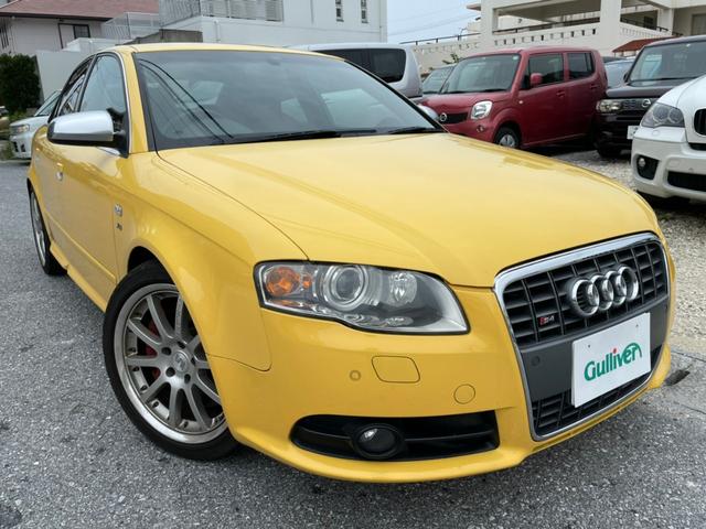 アウディ S4