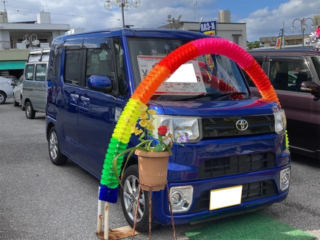 沖縄県の中古車ならピクシスメガ Ｌ　ＳＡＩＩＩ　スマートキー　ナビＴＶ　ＤＶＤ再生　緊急ブレーキサポート　両側パワースライドドア　ベンチシート　アルミホイール　アイドリングストップ