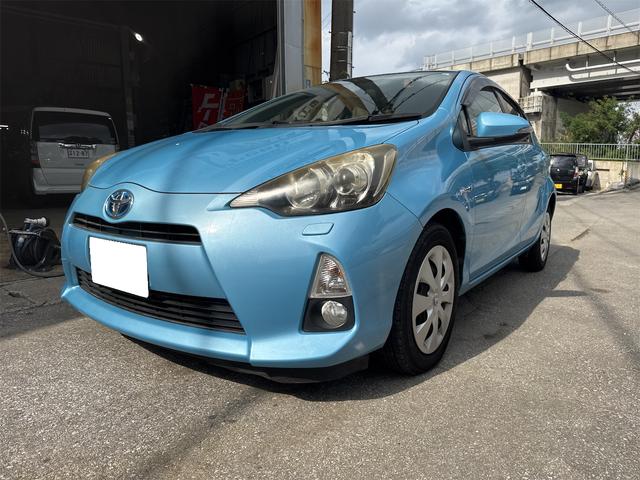 沖縄県浦添市の中古車ならアクア Ｓ　ＨＶバッテリー交換済み　ドライブレコーダー　ＥＴＣ　バックカメラ　ＴＶ　ヘッドライトウォッシャー　スマートキー　電動格納ミラー　ＣＶＴ　衝突安全ボディ　ＡＢＳ　Ｂｌｕｅｔｏｏｔｈ