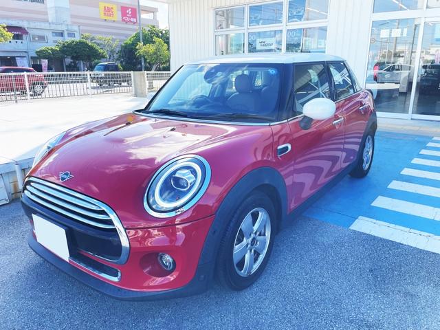 沖縄の中古車 ＭＩＮＩ ＭＩＮＩ 支払総額 225万円 リ済込 2019(令和1)年 0.8万km チリ・レッド