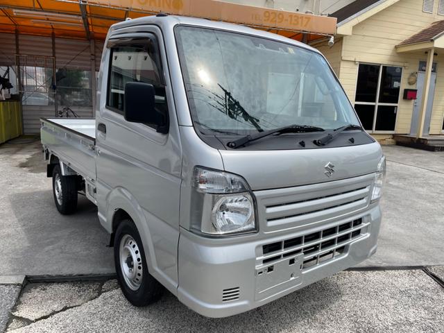 沖縄県の中古車ならキャリイトラック ＫＣ　後期モデル　４ＷＤ　　★走行７０００キロ★　新品ドアバイザー　新品フロアゴムマット　新品キャリィ専用荷台マット　キャリィ専用アオリゴムカバー　カープレミア故障保証シルバープラン付き