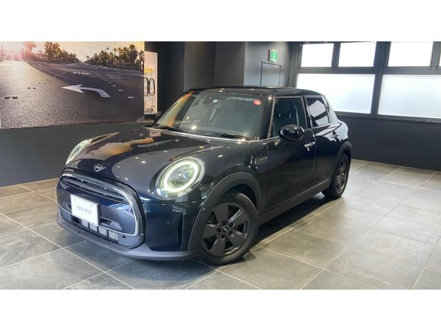 沖縄県の中古車ならＭＩＮＩ クーパー　クラシック・トリム