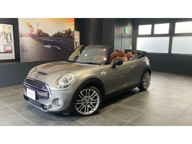 沖縄の中古車 ＭＩＮＩ ＭＩＮＩ 支払総額 308万円 リ未 2016(平成28)年 3.0万km メルティングシルバー