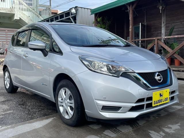 沖縄県の中古車ならノート ｅ－パワー　Ｂ　記録簿４枚／全方位カメラ／衝突軽減ブレーキシステム／アダクティブクルーズコントロール／ＥＴＣ／プッシュスタート／クリアランスソナー／デジタルインナーミラー／スマートキー／Ｐスタート