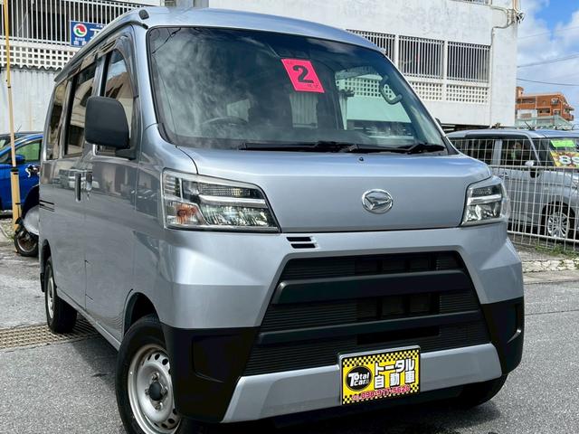 沖縄県の中古車ならハイゼットカーゴ ＤＸ　ＳＡＩＩＩ　ＬＥＤヘッドライト　キーレスエントリー　ハイルーフ　フロントルーフシェルフ　４ＡＴ　エアコン　パワステ　パワーウィンドウ　無事故車両