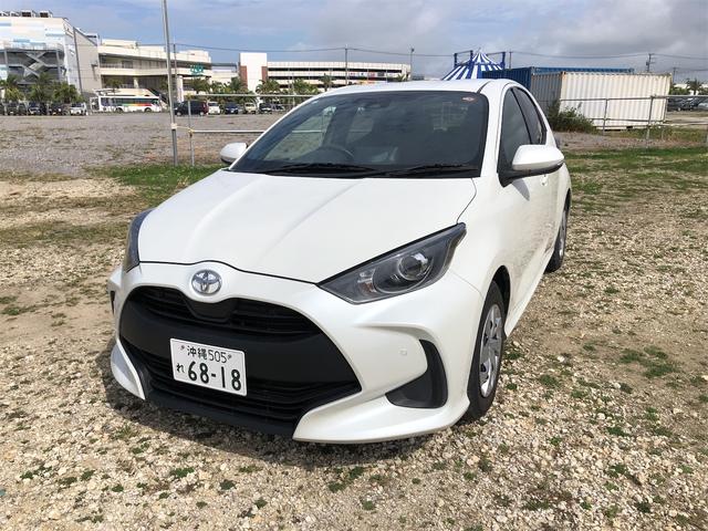 沖縄の中古車 トヨタ ヤリス 支払総額 134.3万円 リ済込 2022(令和4)年 5.0万km パール