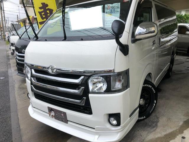 沖縄県沖縄市の中古車ならハイエースバン ロングスーパーＧＬ　４型フェイスカスタム／新品バッテリー／社外アルミホイール／インナーブラックヘッドライト／レザーシートカバー／社外ＬＥＤテール／１年保証