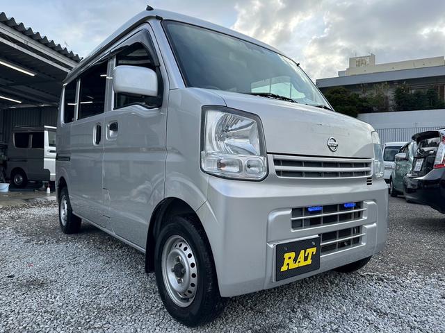 沖縄県の中古車ならＮＶ１００クリッパーバン ＤＸ　エマージェンシーブレーキパッケージ　本土車両　バックカメラ　フロントタイヤ新品　オイル　バッテリー　ワイパー新品　１年保証