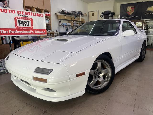沖縄県の中古車ならサバンナＲＸ－７ ＧＴ－Ｒ　・前後車高調・ステンレスマフラー・Ｒ３２純正鍛造ホイール・タワーバー・社外ブーストメーター・ナビＴＶ