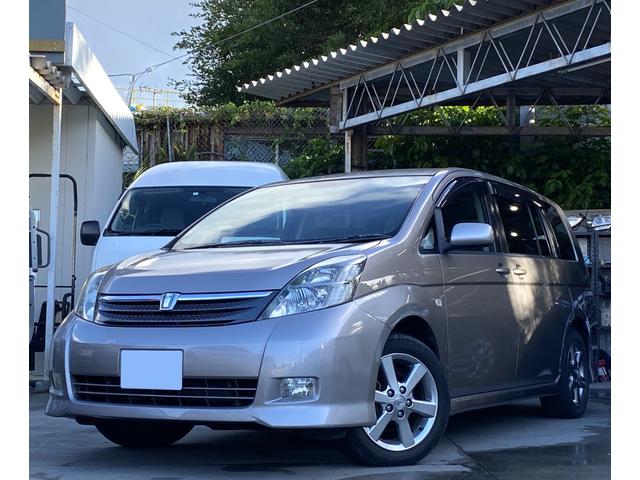 沖縄県の中古車ならアイシス プラタナ　Ｇエディション　両側パワースライドドア・７人乗り・ＣＤオーディオ・ＥＴＣ・後席フルフラット・ＩＳＯＦＩＸ