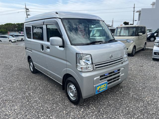 沖縄県糸満市の中古車ならＮＶ１００クリッパーバン ＤＸ　エマージェンシーブレーキパッケージ　一年保証　バックカメラ　ドラレコ　Ｂｌｕｅｔｏｏｔｈ　電動格納ミラー　前席パワーウィンドウ　エンジンオイル、バッテリー、ワイパーゴム新品