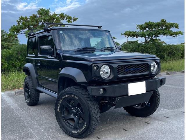 沖縄県の中古車ならジムニーシエラ ＪＬ　・ワンオーナー・リフトアップ・１６インチアルミホイール・マッドタイヤ・前後ショートバンパー・ＨＫＳマフラー・ＫＥＮＷＯＯＤナビ・Ｂｌｕｅｔｏｏｔｈ・ドラレコ・社外フォグ、テールランプ・シートカバー