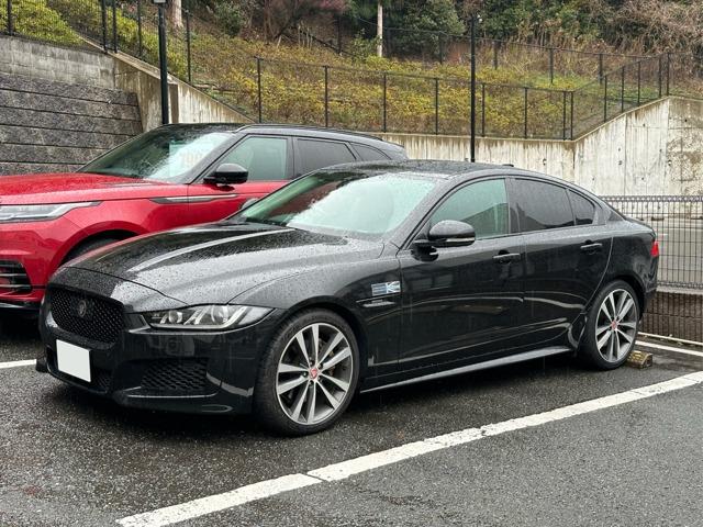 ＸＥ(ジャガー) ランドマークエディション　１９インチ　サンルーフ　ステアリングヒータ 中古車画像