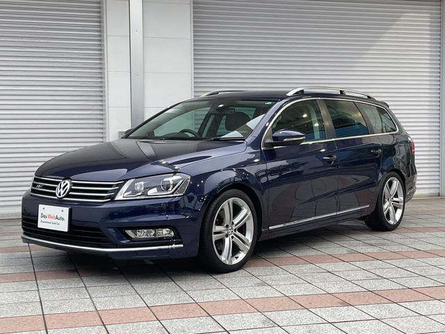 パサートヴァリアント フォルクスワーゲン ｒラインエディション ｖｗ認定中古車 ワンオーナー 修復歴なし 禁煙車 レザーシート 電動シート シートヒーター 純正ナビ ブルートゥース対応 地デジ対応ｔｖ リヤカメラ １８インチ純正アルミホイール