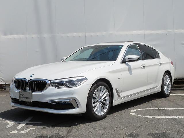 ５シリーズ(BMW) ５２３ｄ　ラグジュアリー　ＬＥＤライト　１８ＡＷ　ガラスＳＲ　ＰＤＣ　Ａトランク 中古車画像