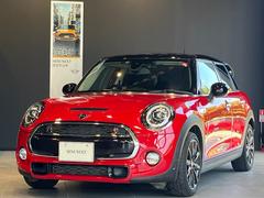 ＭＩＮＩ　ＭＩＮＩ　クーパーＳ　ミニクーパーＳ　５ドア　ファーストパッケージ（チリレッド）