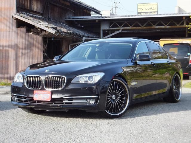 ７シリーズ(BMW) ７４０ｉ　ローダウン　サンルーフ　社外２２インチアルミ　キセノンヘッドライト　メーカーオプションＨＤＤナビ　フルセグＴＶ 中古車画像