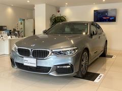 ＢＭＷ　５シリーズ　５２３ｄ　Ｍスポーツ　ディーゼルターボ　ＨＵディスプレイ