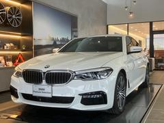 ＢＭＷ　５シリーズ　５３０ｉ　Ｍスポーツ　ＥＴＣ　レーンアシスト