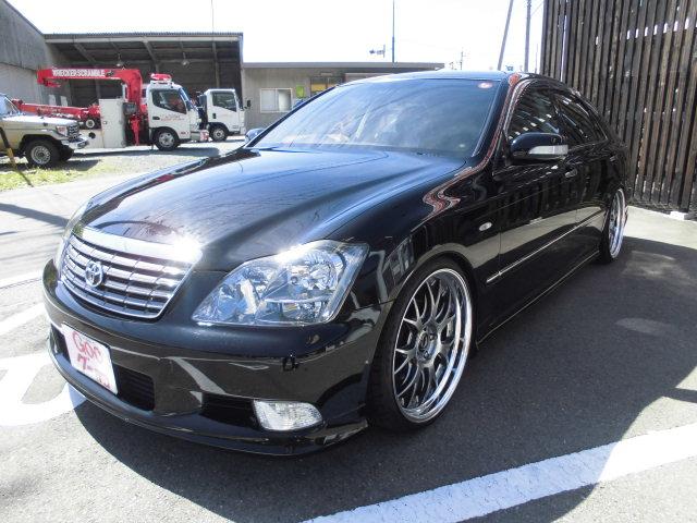 アスリート　社外アルミホイール　ａｉｍｇａｉｎ（エイムゲイン）２０インチ　フロント２３５／３０Ｒ２０　リヤ２４５／３０Ｒ２０装着　クルーズコントロール　運転席電動パワーシート　純正ナビ＆バックカメラ(1枚目)