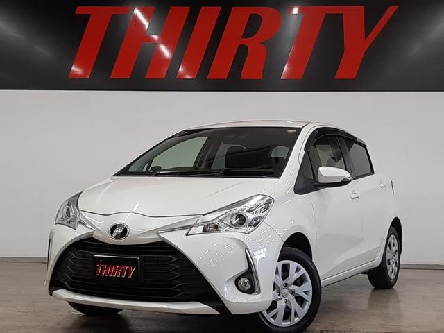 ヴィッツ(トヨタ) Ｕ　４ＷＤ　後期　ナビＴＶ　バックカメラ　後付け踏み間違い加速抑制装置　ドライブレコーダー　シートヒーター　スマートキー　衝突軽減ブレーキ　オートマチックハイビーム　ＨＩＤ　ナノイー　Ｂｌｕｅｔｏｏｔｈ 中古車画像