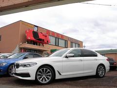 ＢＭＷ　５シリーズ　５２３ｄ　２．０クリーンディーゼルターボ　右Ｈ　インテリジェントセーフティ