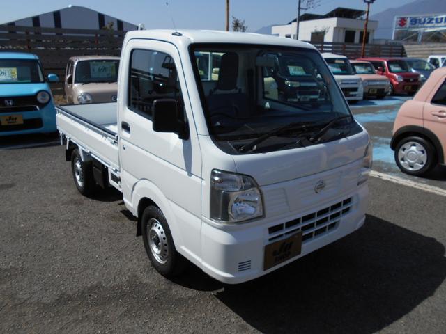 日産 ＮＴ１００クリッパートラック ＤＸ　５速マニュアル　走行２８１００Ｋｍ台　車検整備付　ゲートプロテクター　エアコン　パワステ　三方開　鳥居アングル　ＣＤプレーヤー　安全ボディ　運転席エアバッグ　ＵＳＢ入力端子　修復歴無し