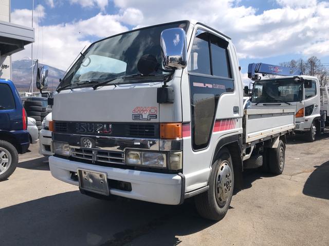カスタム 4WD トラック MT 修復歴無 3人乗り(1枚目)