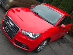 アウディ　Ａ１スポーツバック　　１．４ＴＦＳＩ　純正ナビゲーション　ドラレコ
