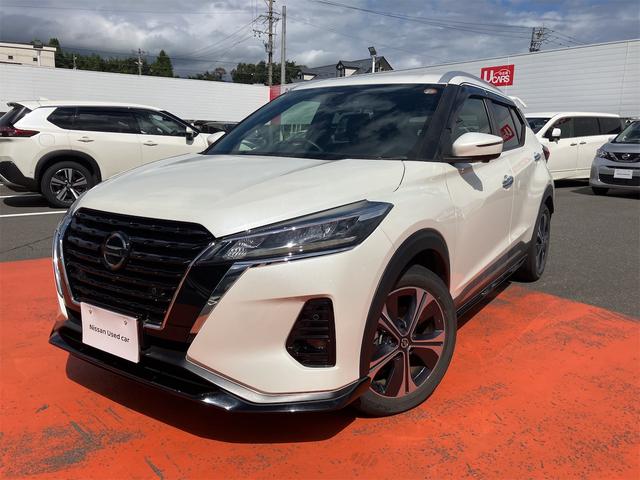 車両周辺をカメラ映像で確認できる機能！全周囲カメラ！ ＥＳＣ　ＣＤ　ＤＶＤ再生　ＵＳＢ　Ｂｌｕｅｔｏｏｔｈ　アルミホイール