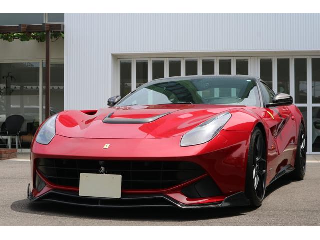 F12ベルリネッタ（フェラーリ）ベースグレード　ＯＰカラ−（ロッソベルリネッタ）カーボンエクステリア＆インテリア 中古車画像