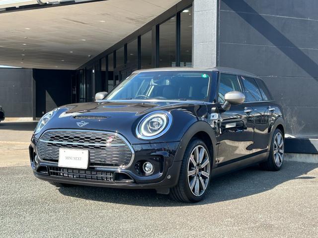 ＭＩＮＩ(ミニ) クーパーＳ　クラブマン　レザーシート　シートヒーター　電動シート　タッチパネルナビ　ＥＴＣ２．０　ＬＥＤヘッドライト　リアカメラ　ＰＤＣ前後　コンフォートアクセス　ＡＣＣ　衝突軽減ブレーキ　ＳＯＳコール　１７インチ 中古車画像